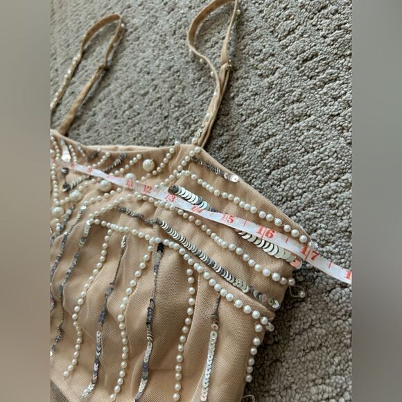 NWT Show Me Your Mumu Pearly Top - Picture 14 of 16